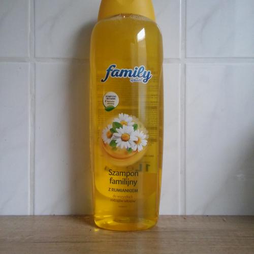 szampon pokrzywowy z biedronki